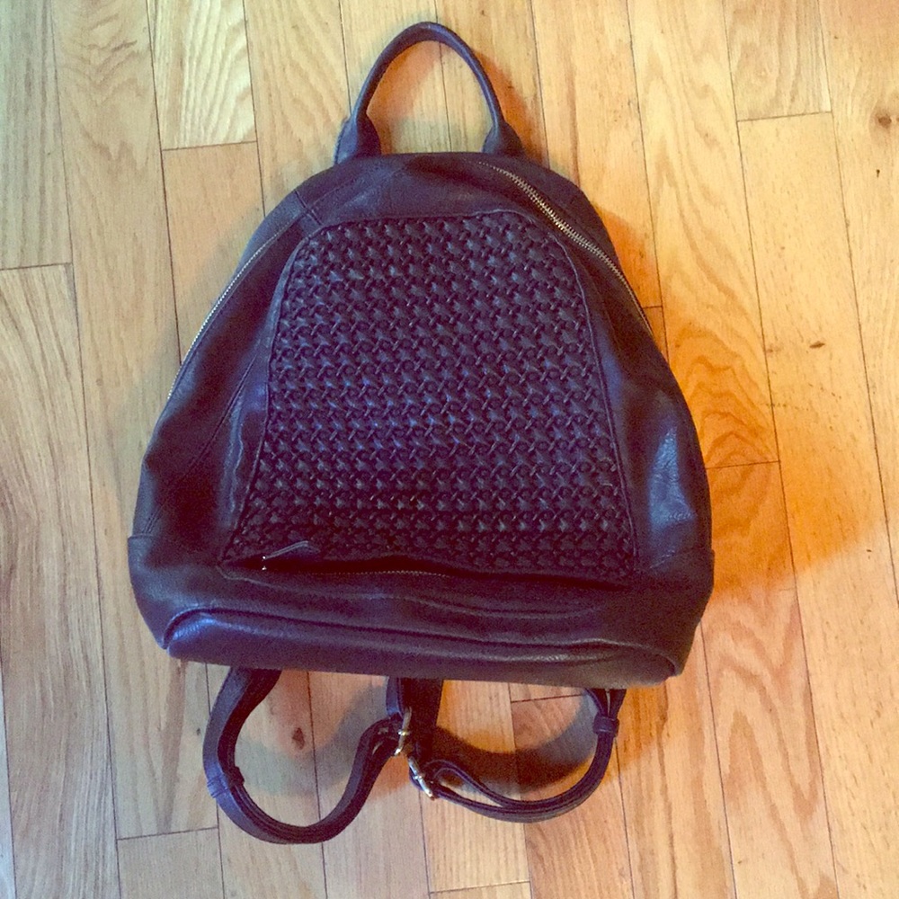 Black/gold fashion backpack